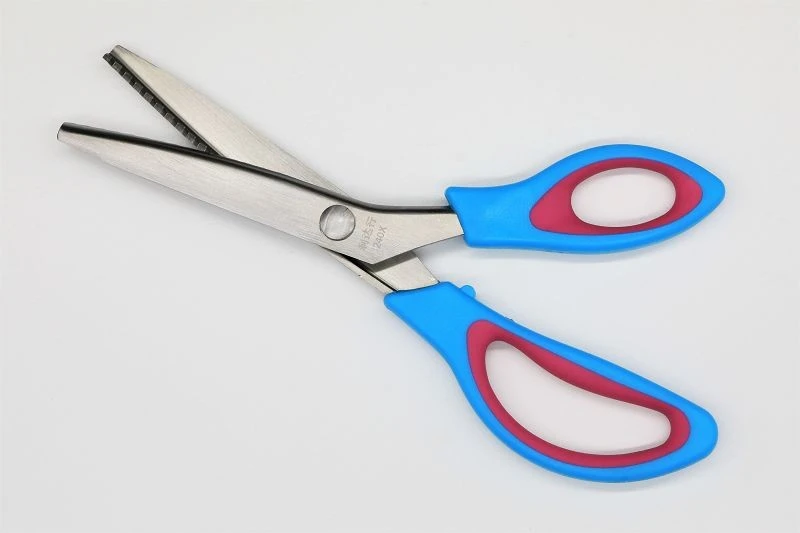 Stainless Steel Bicolor Zigzag Scissors price