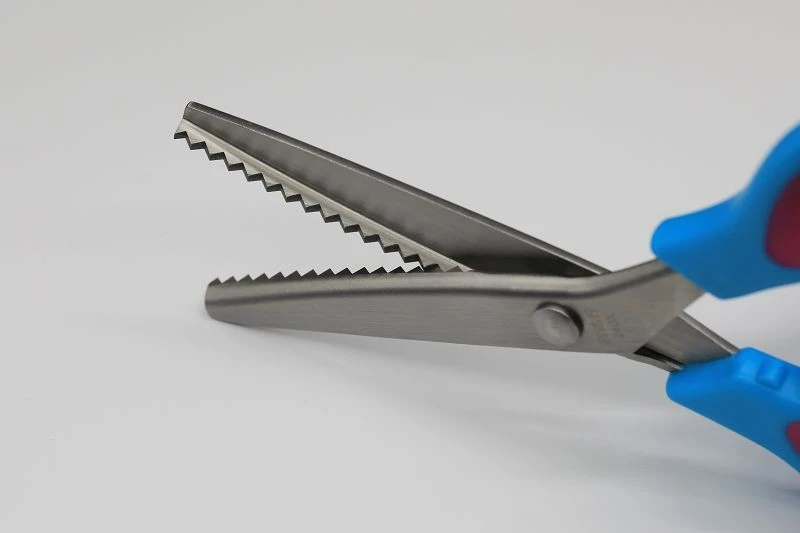 Stainless Steel Bicolor Zigzag Scissors manufacturers